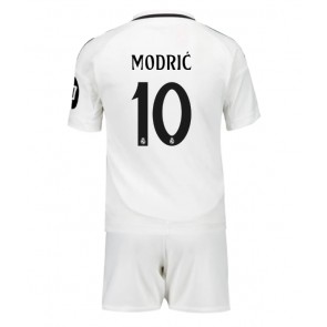 Billiga Real Madrid Luka Modric #10 Hemmatröja Barn 2024-25 Kortärmad (+ Korta byxor)